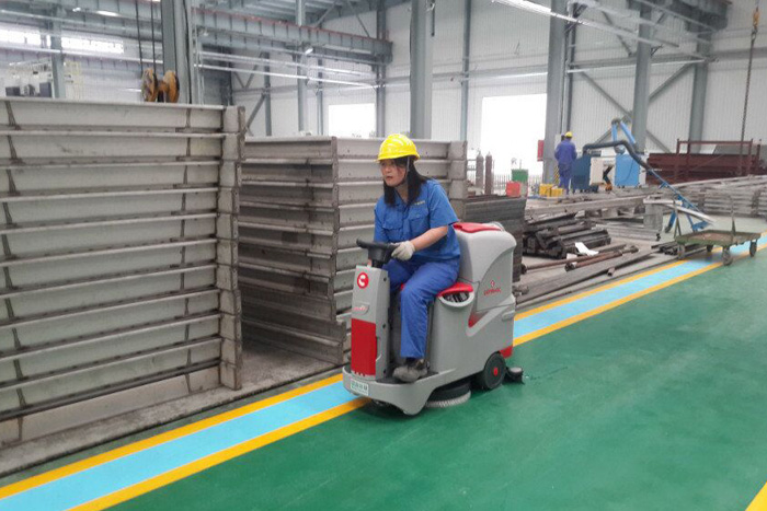 駕駛式洗地機 駕駛式洗地機